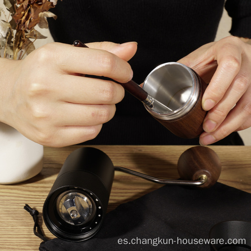 Molinillo de café manual suave de rebabas de acero con cuerpo de aluminio